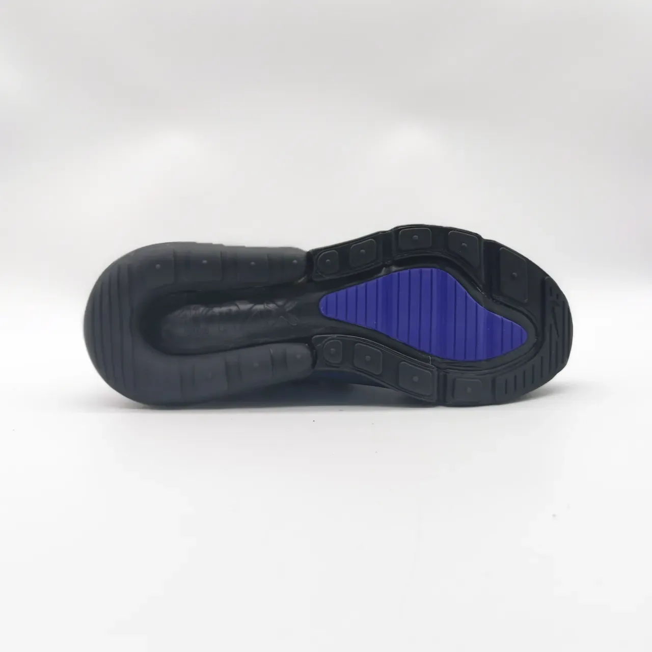 Nike Air Max 270 Noir Iridescent Bleu Violet Chaussures de course 2