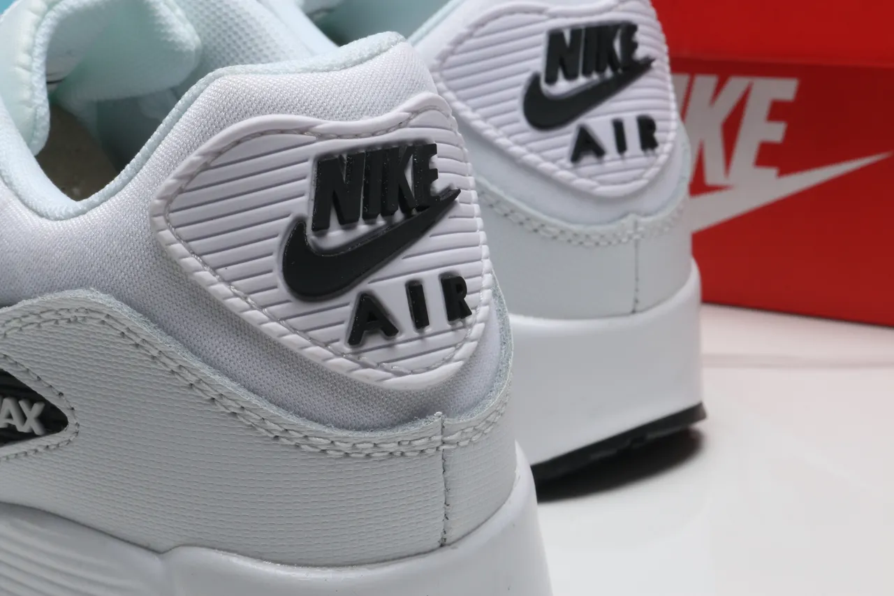 Nike Air Max 90 White Black Lifestyle Sneakers 2