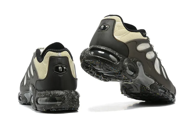 Nike Air Max Plus Beige Black Speckled Lifestyle Sneakers 2