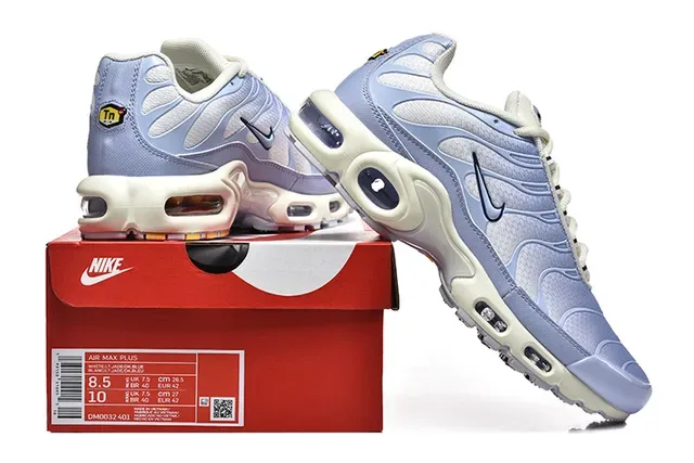 Nike Air Max Plus Light Periwinkle Lifestyle Sneakers 2