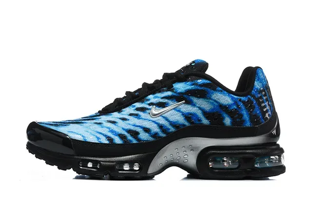Nike Air Max Plus Perforated Monochrome Lifestyle Sneakers 12