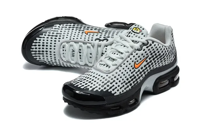 Nike Air Max Plus Perforated Monochrome Lifestyle Sneakers 16