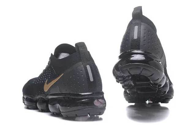 Nike Air VaporMax Chaussures Lifestyle Noires et Or Métallique 3