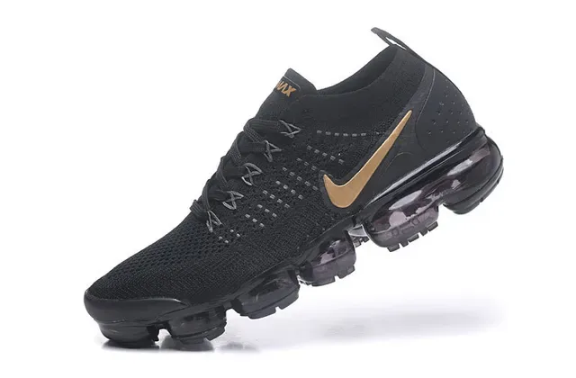 Nike Air VaporMax Chaussures Lifestyle Noires et Or Métallique 5
