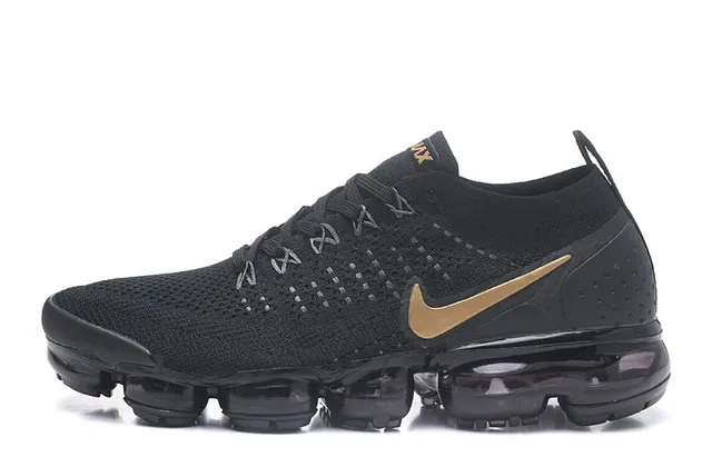 Nike Air VaporMax Chaussures Lifestyle Noires et Or Métallique 9