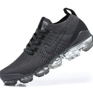 Nike Air VaporMax Tênis de Corrida Pretos Flyknit