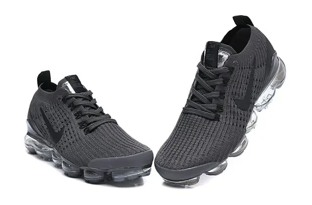 Nike Air VaporMax Chaussures de running noires Flyknit 4