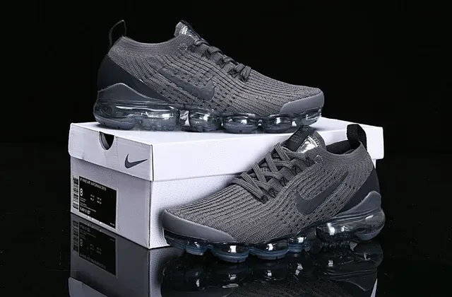 Nike Air VaporMax Chaussures de running noires Flyknit 10