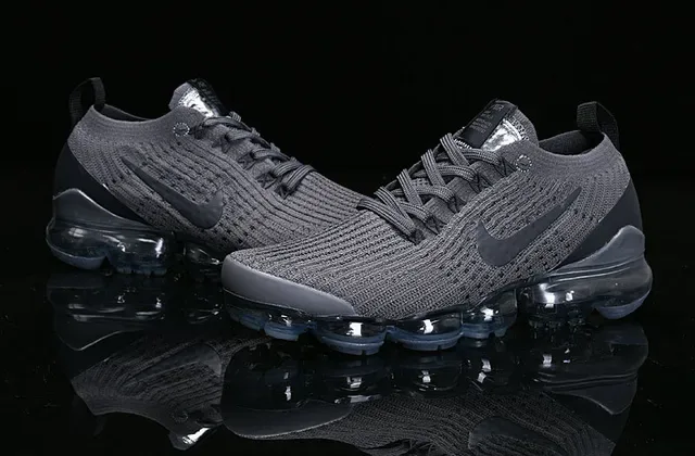Nike Air VaporMax Chaussures de running noires Flyknit 13