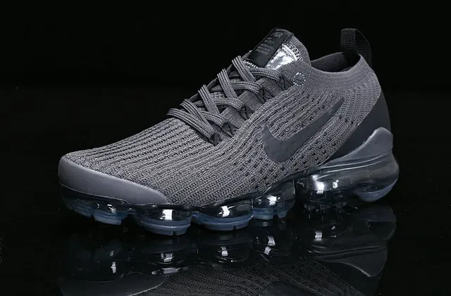 Nike Air VaporMax Chaussures de running noires Flyknit 16