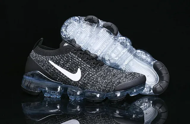 Nike Air VaporMax Noir Blanc Transparente Chaussures Lifestyle 14
