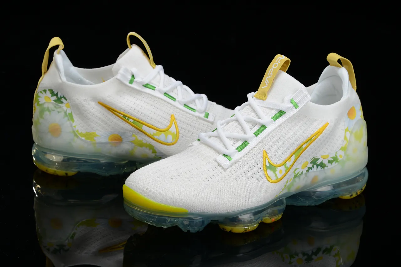 Nike Air VaporMax Daisy Print White Yellow Green Lifestyle Sneakers 6