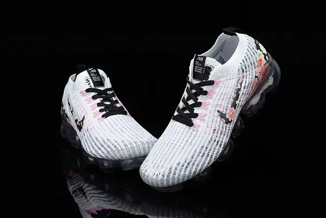 Nike Air VaporMax Flyknit Floral Print Lifestyle Sneakers 4