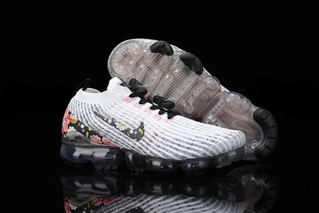 Nike Air VaporMax Flyknit Floral Print Lifestyle Sneakers 8