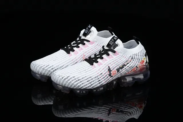 Nike Air VaporMax Flyknit Floral Print Lifestyle Sneakers 9