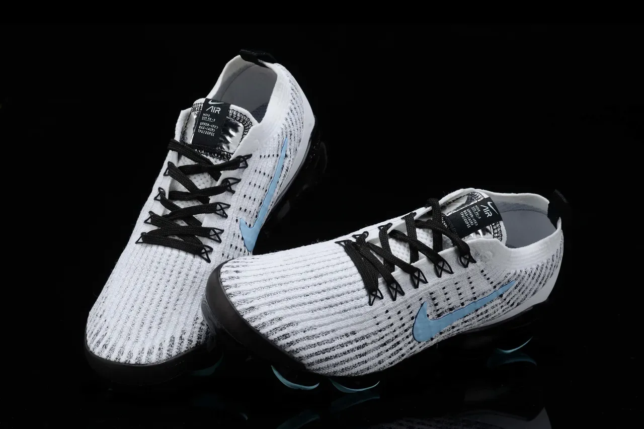 Nike Air VaporMax Flyknit White Blue Knit Upper Visible Cushioning Lifestyle Sneakers 2