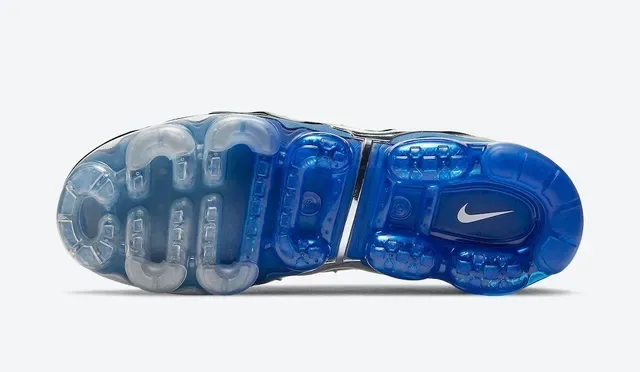 Nike Air VaporMax Plus Noir et Bleu Sneakers Lifestyle 4