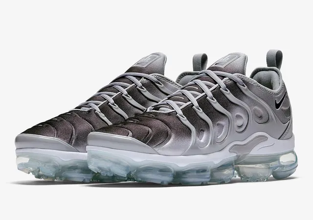 Nike Air VaporMax Plus Gradient Purple Gray Lifestyle Sneakers 5