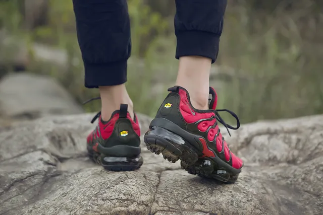 Nike Air VaporMax Plus Red Black Lifestyle Sneakers 4