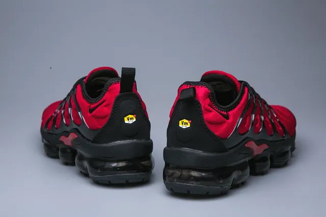 Nike Air VaporMax Plus Red Black Lifestyle Sneakers 16