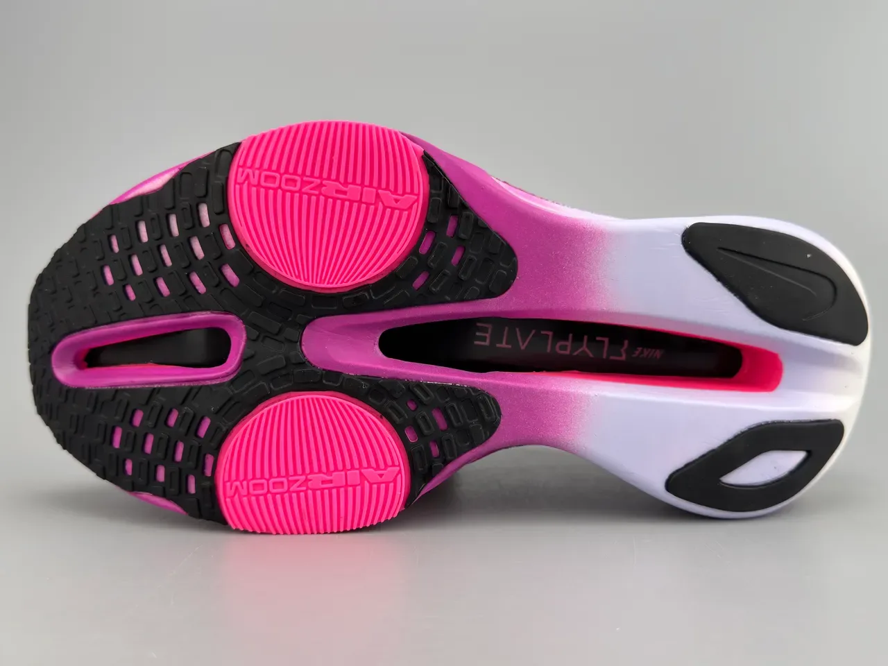Nike Air Zoom Alphafly 3 Branco Preto Magenta Tênis de corrida 6