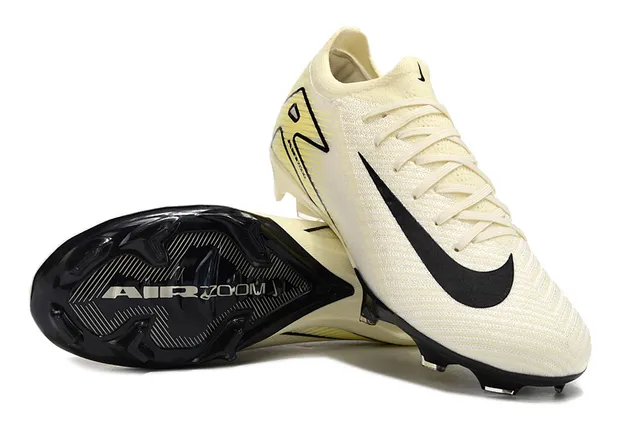 Nike Beige Noir Low-Cut Knit Upper Swoosh Accent Terrain Firme Chaussures de Football 4