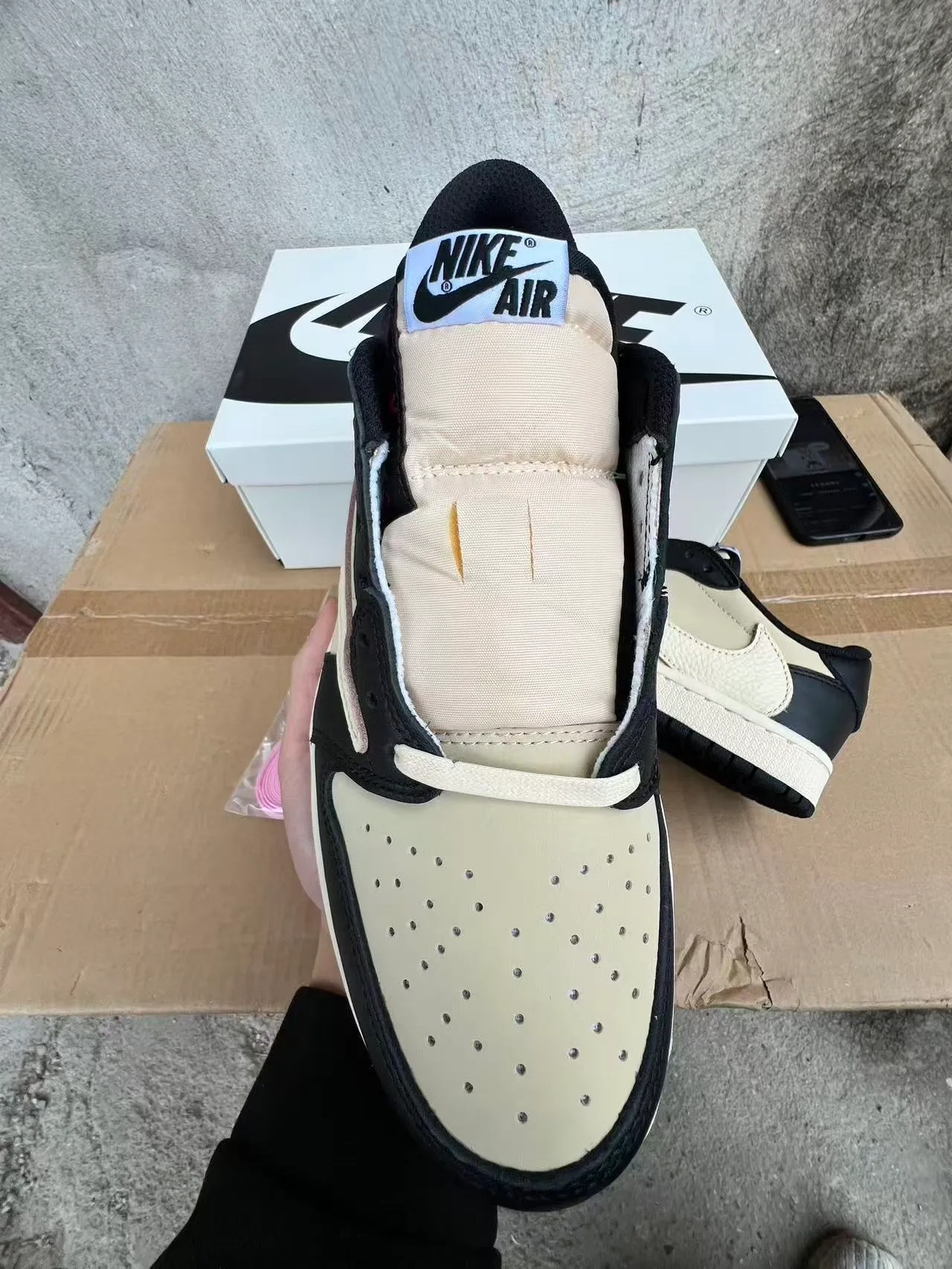 Nike Beige Black Low-Top Leather-Paneled Lifestyle Sneakers 3
