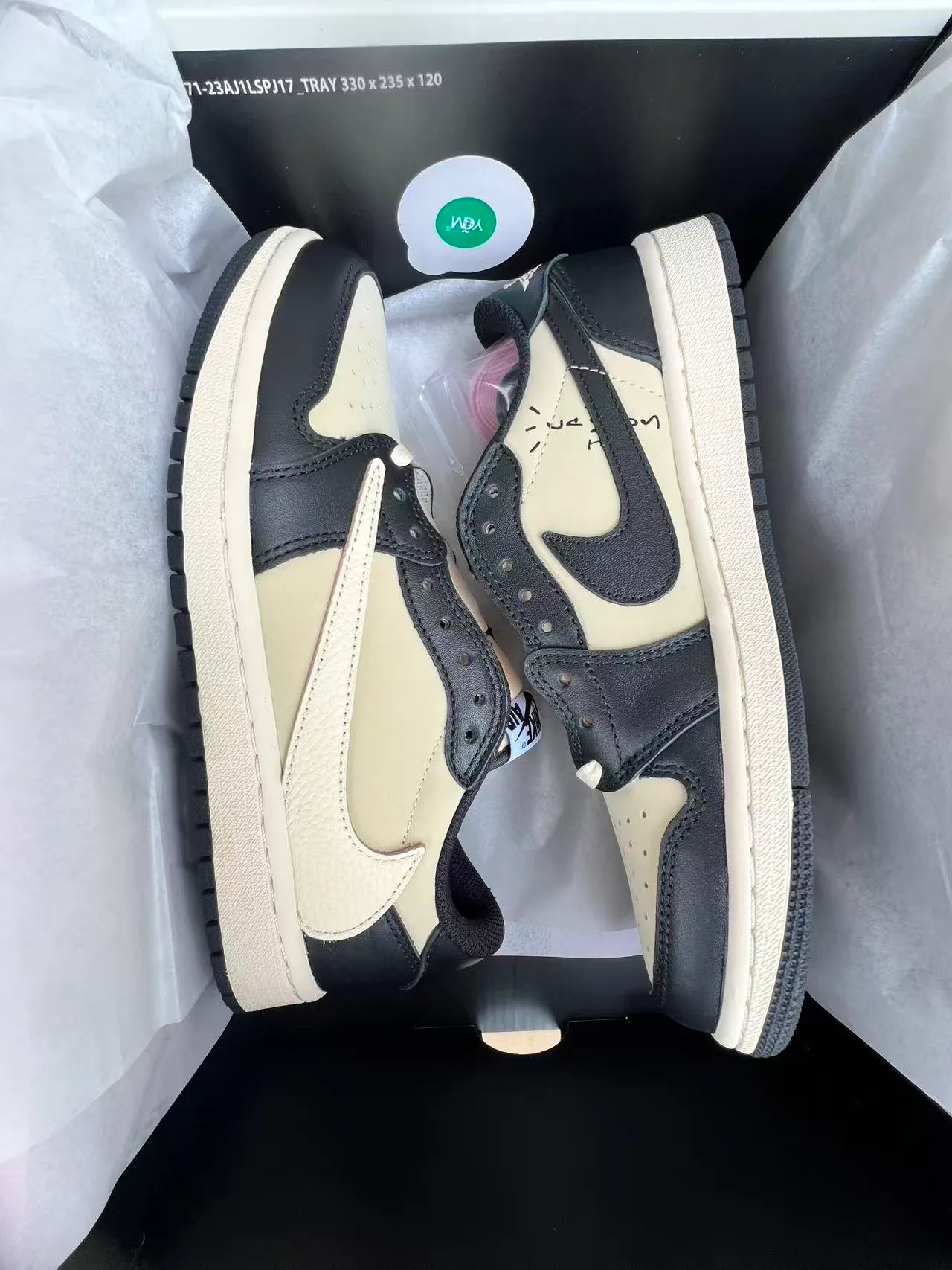 Nike Beige Black Low-Top Leather-Paneled Lifestyle Sneakers 10