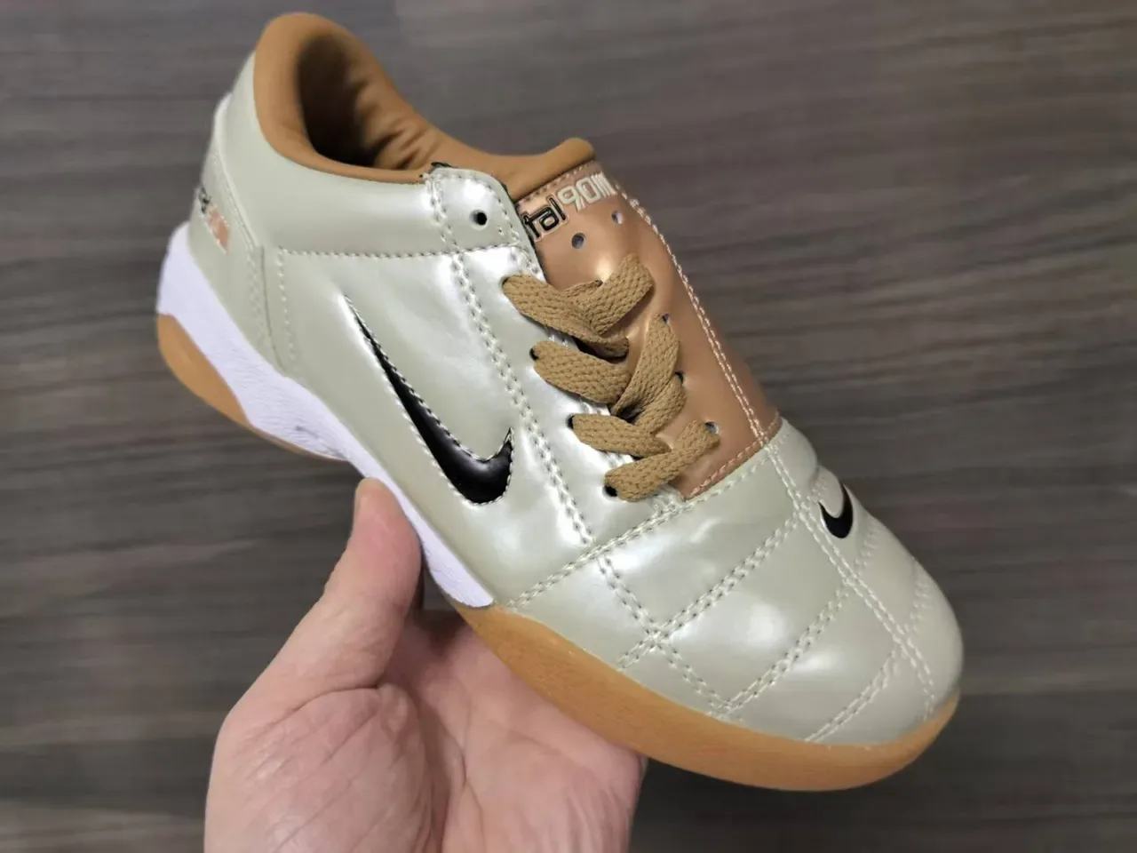 Nike Beige Brown Quilted Metallic Upper Gum Rubber Outsole Indoor Soccer Shoes 6