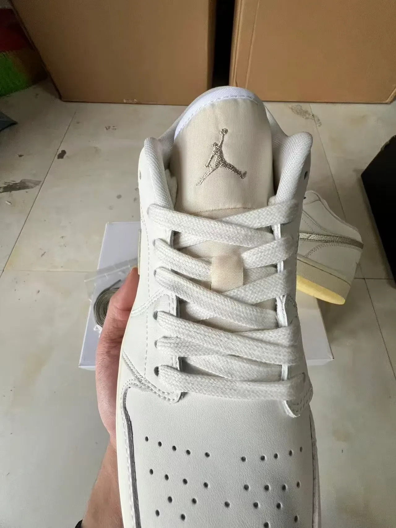Nike Beige Silver Low-Top Leather Upper Lifestyle Sneakers 4