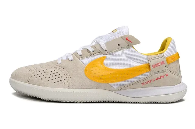 Nike Beige Jaune Low-Top Perforé Daim Toe Chaussures de football intérieur 7