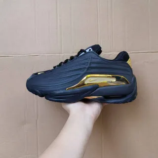 Nike Black and Gold Performance Basketball Shoe
