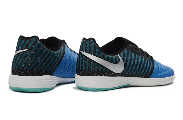 Nike Noir Bleu Chaussures de football indoor à lacets bas avec capuchon d'orteil matelassé 5