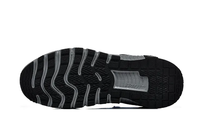Nike Black Gray Sculpted Segmented Midsole Knit Upper Running Shoes 5