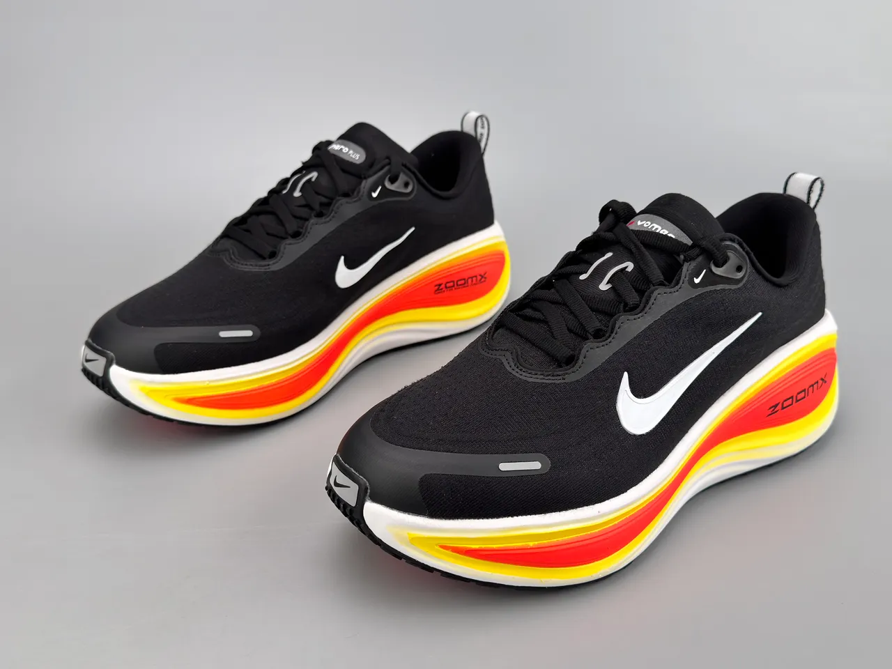 Nike Black Multicolor Engineered Mesh Upper Multi-Layered Wavy Midsole Running Shoes 7