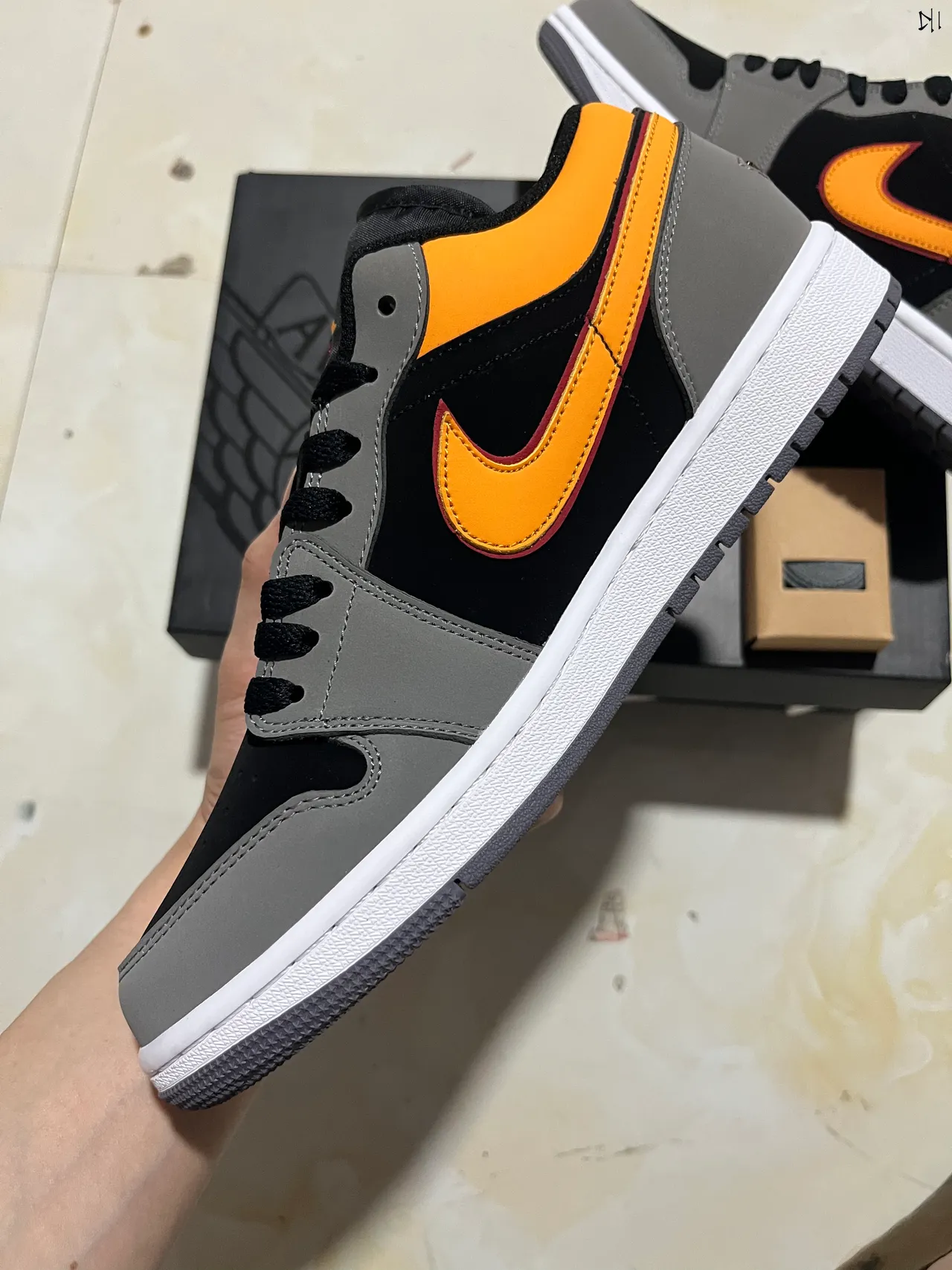 Nike Black Orange Low-Top Cupsole Lifestyle Sneakers 5