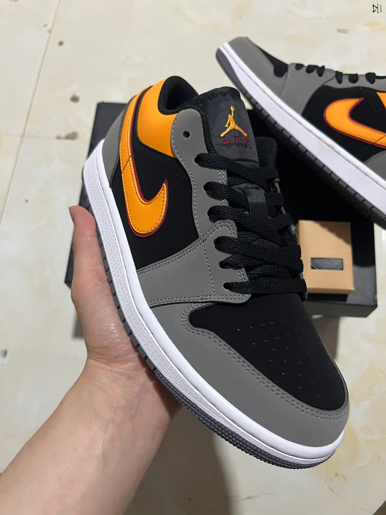 Nike Black Orange Low-Top Cupsole Lifestyle Sneakers 8
