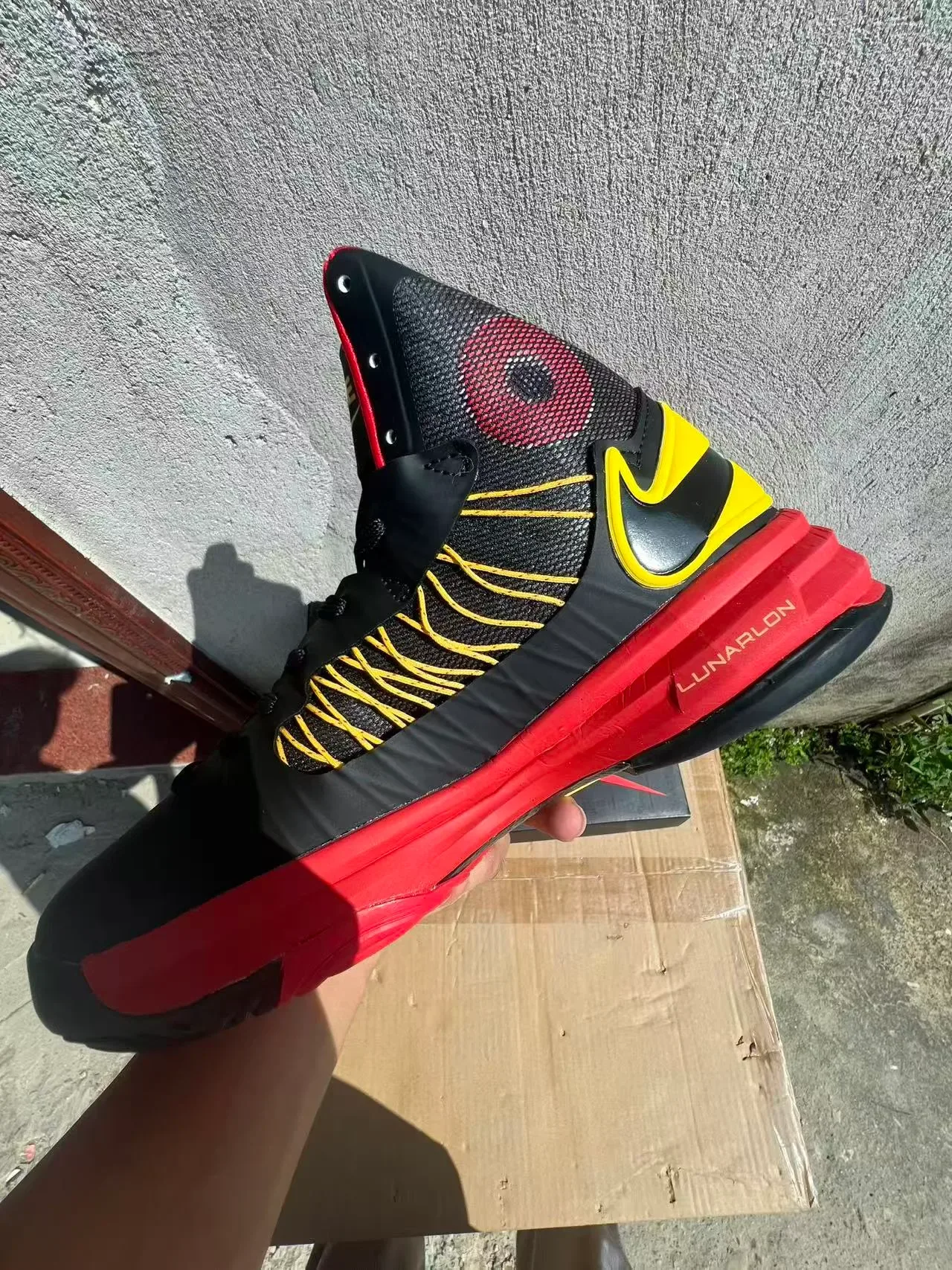 Nike Chaussures de Basketball Hautes Noires et Rouges avec Upper en Maille et Synthétique 5