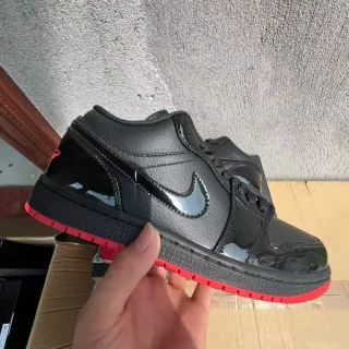 Nike Black Red Low-Top Patent Leather Accents Lifestyle Sneakers