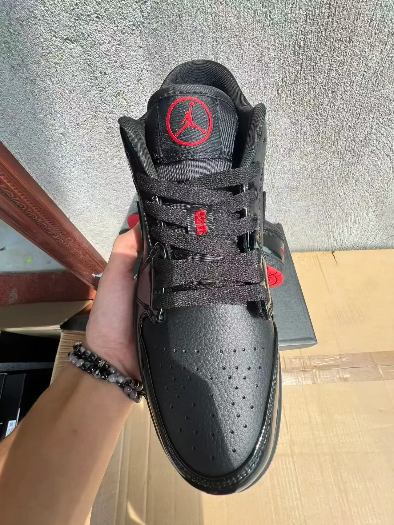 Nike Black Red Low-Top Patent Leather Accents Lifestyle Sneakers 3