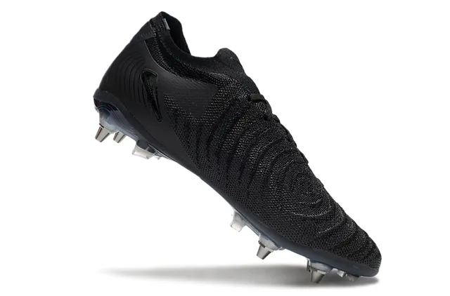 Nike Black Silver Knit Upper Low-Cut Silhouette Firm-Ground Soccer Shoes 2