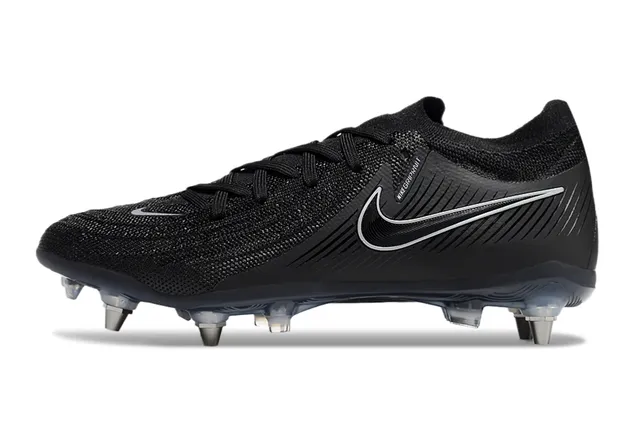Nike Black Silver Knit Upper Low-Cut Silhouette Firm-Ground Soccer Shoes 7