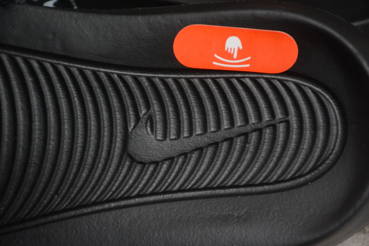 Nike Black White All-Over Logo Strap Molded Contoured Footbed Slippers 3