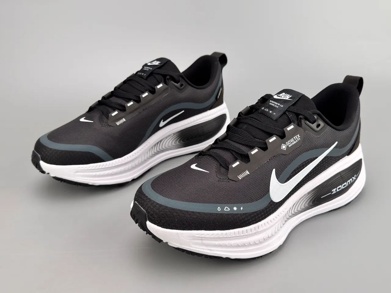 Nike Black White Engineered Mesh Upper GORE-TEX Waterproofing Running Shoes 9