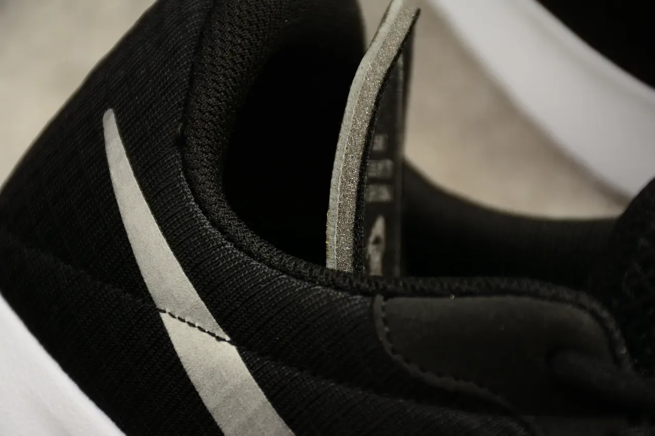 Nike Black White Mesh Upper Metallic Swoosh Lifestyle Sneakers 8
