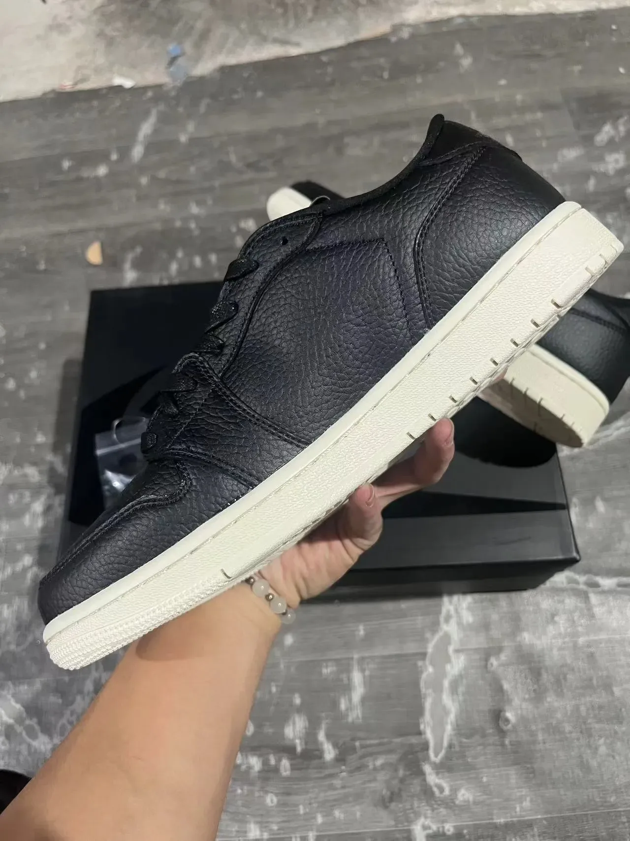 Nike Black White Pebbled Leather Upper Cupsole Lifestyle Sneakers 5