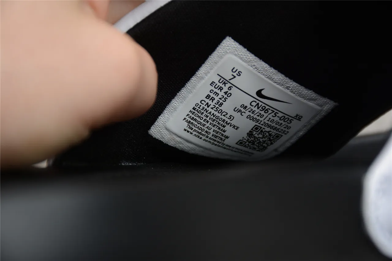 Nike Black White Single-Strap Slide Molded Ribbed Footbed Slippers 3