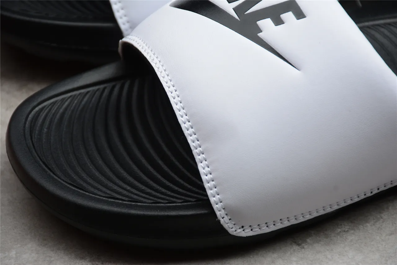 Nike Black White Single-Strap Slide Molded Ribbed Footbed Slippers 6