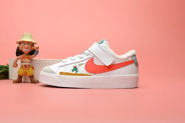 Nike Blazer Low Kids White Multicolor Cartoon Print Lifestyle Sneakers 8