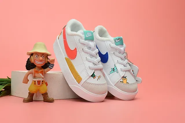 Nike Blazer Low Kids White Multicolor Cartoon Print Lifestyle Sneakers 17